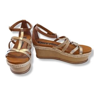 Juicy Couture Espadrille Sandals Size 8